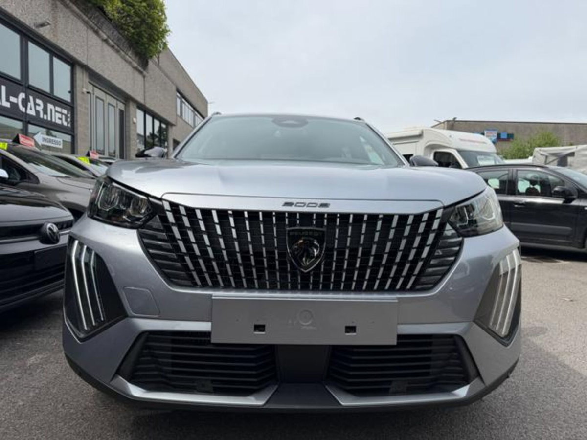 Peugeot 2008 PureTech 100 S&S Allure (4)