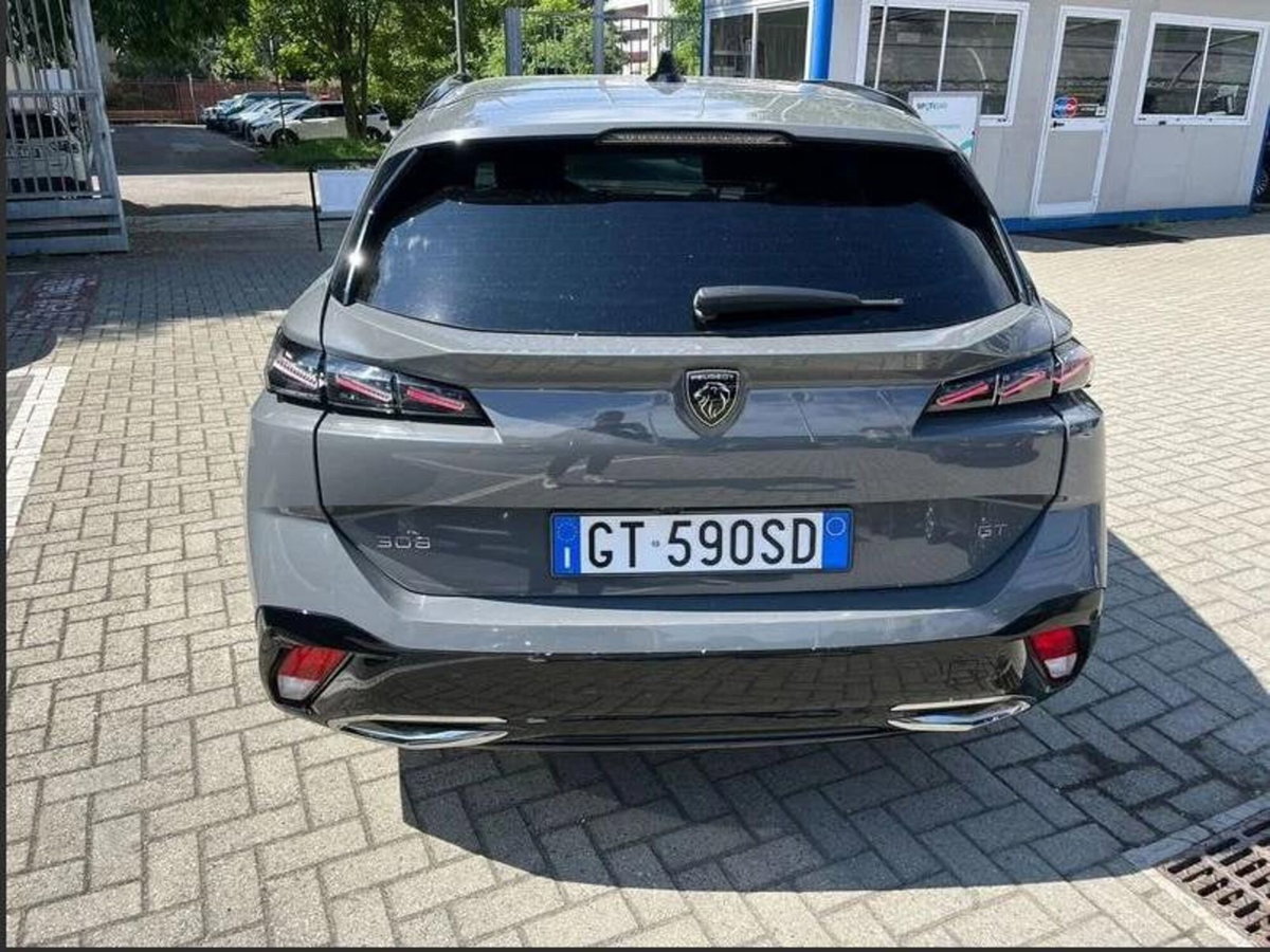 Peugeot 308 1.5 bluehdi GT s&s 130cv eat8 (9)