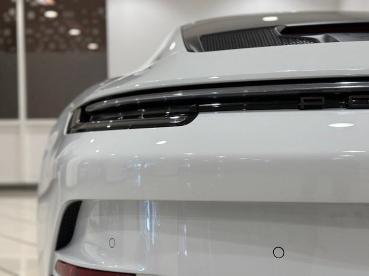 Porsche 911 Coupé 4.0 GT3 con pacchetto Touring (15)