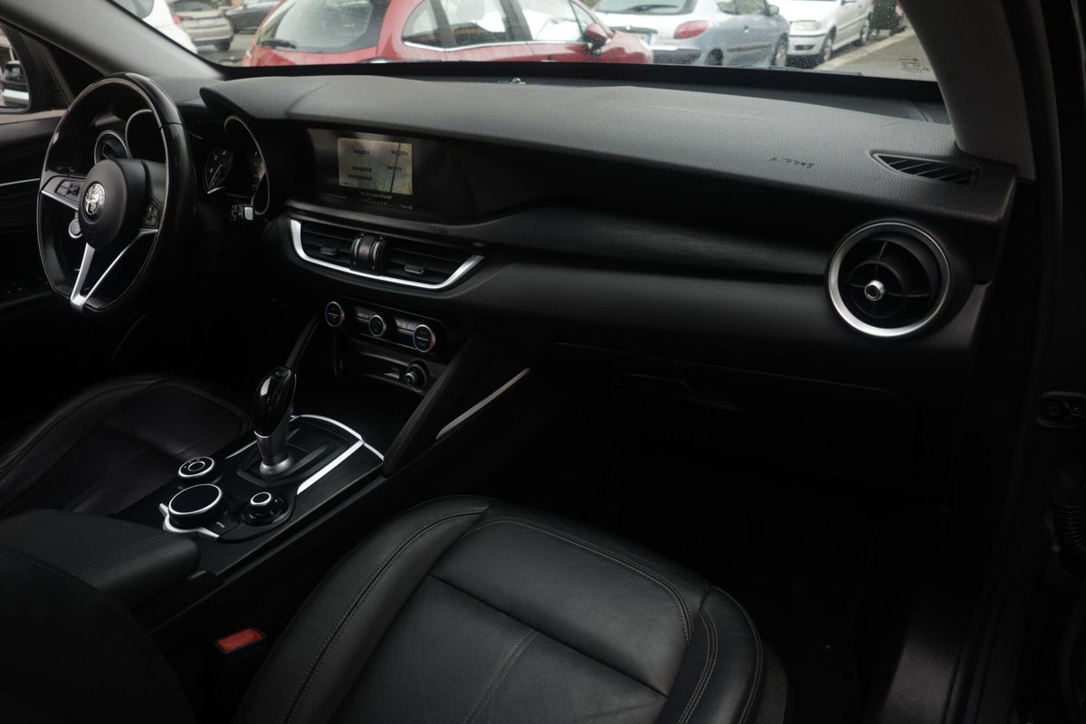 Alfa Romeo Stelvio Stelvio 2.2 Turbodiesel 210 CV AT8 Q4 Business (8)