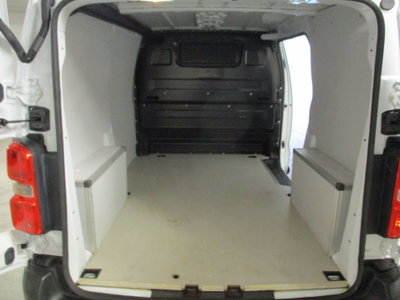 Fiat Scudo Furgone 2.0 BlueHDi 145CV AT8 PL-TN Furgone Lounge (7)