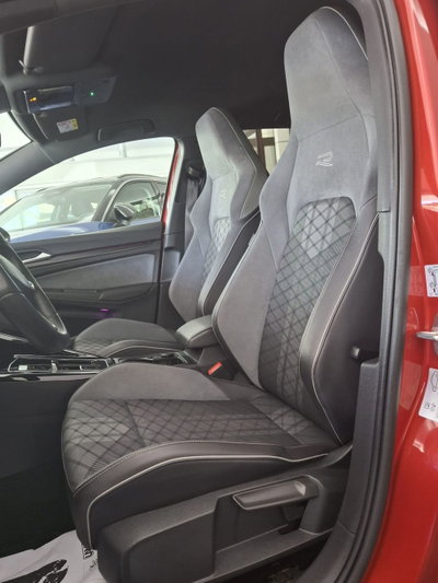 Volkswagen Golf 2.0 TDI 150 CV DSG SCR R-Line (16)