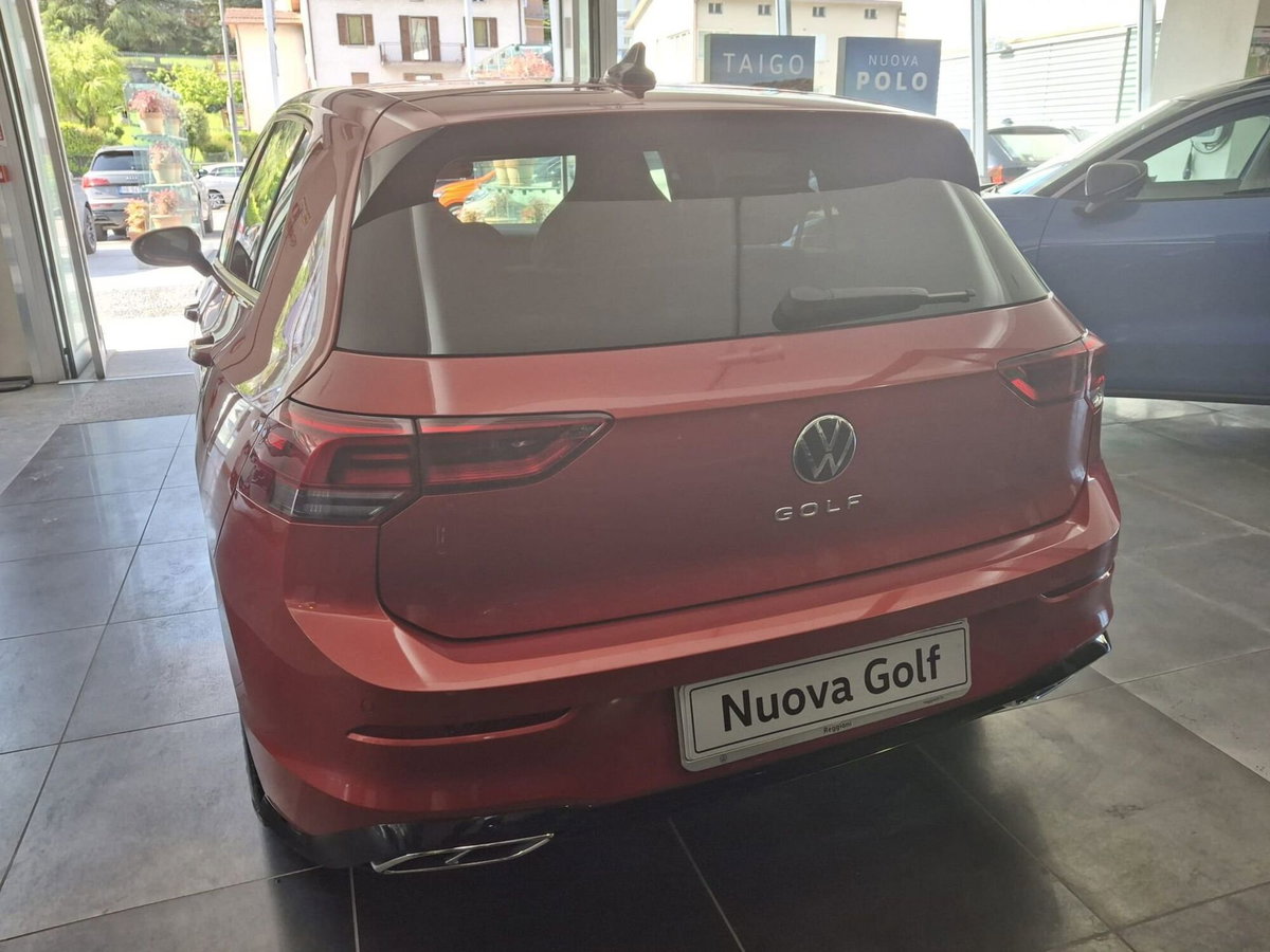 Volkswagen Golf 2.0 TDI 150 CV DSG SCR R-Line (3)