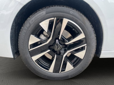 Peugeot 208 1.2 turbo Allure 100cv (4)