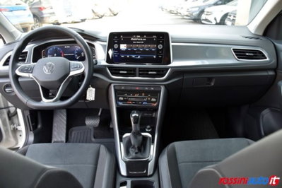 Volkswagen T-Roc 1.5 tsi Style dsg (10)