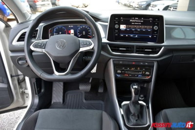 Volkswagen T-Roc 1.5 tsi Style dsg (9)