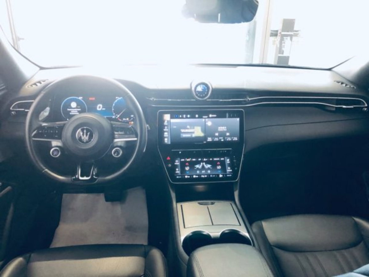 Maserati Grecale 2.0 MHEV 300 CV GT PrimaSerie (14)