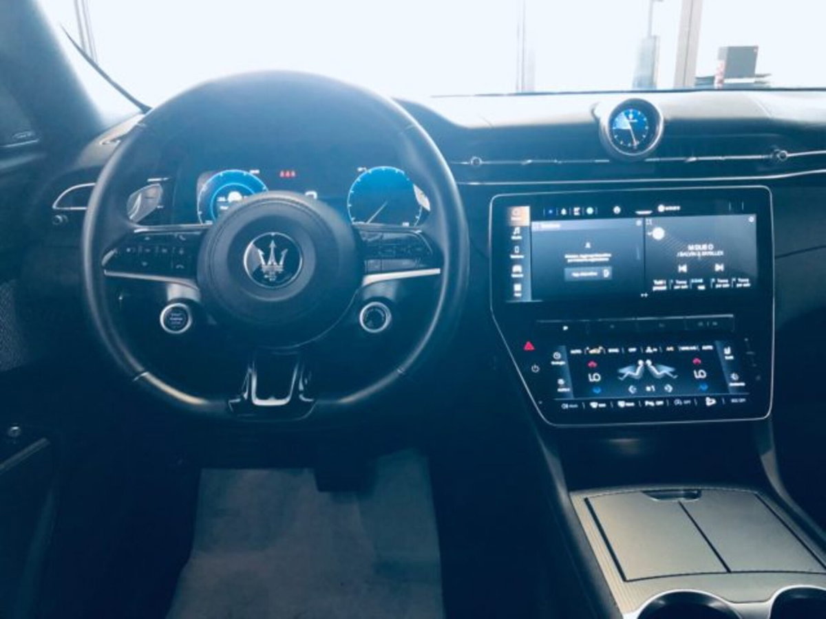 Maserati Grecale 2.0 MHEV 300 CV GT PrimaSerie (16)