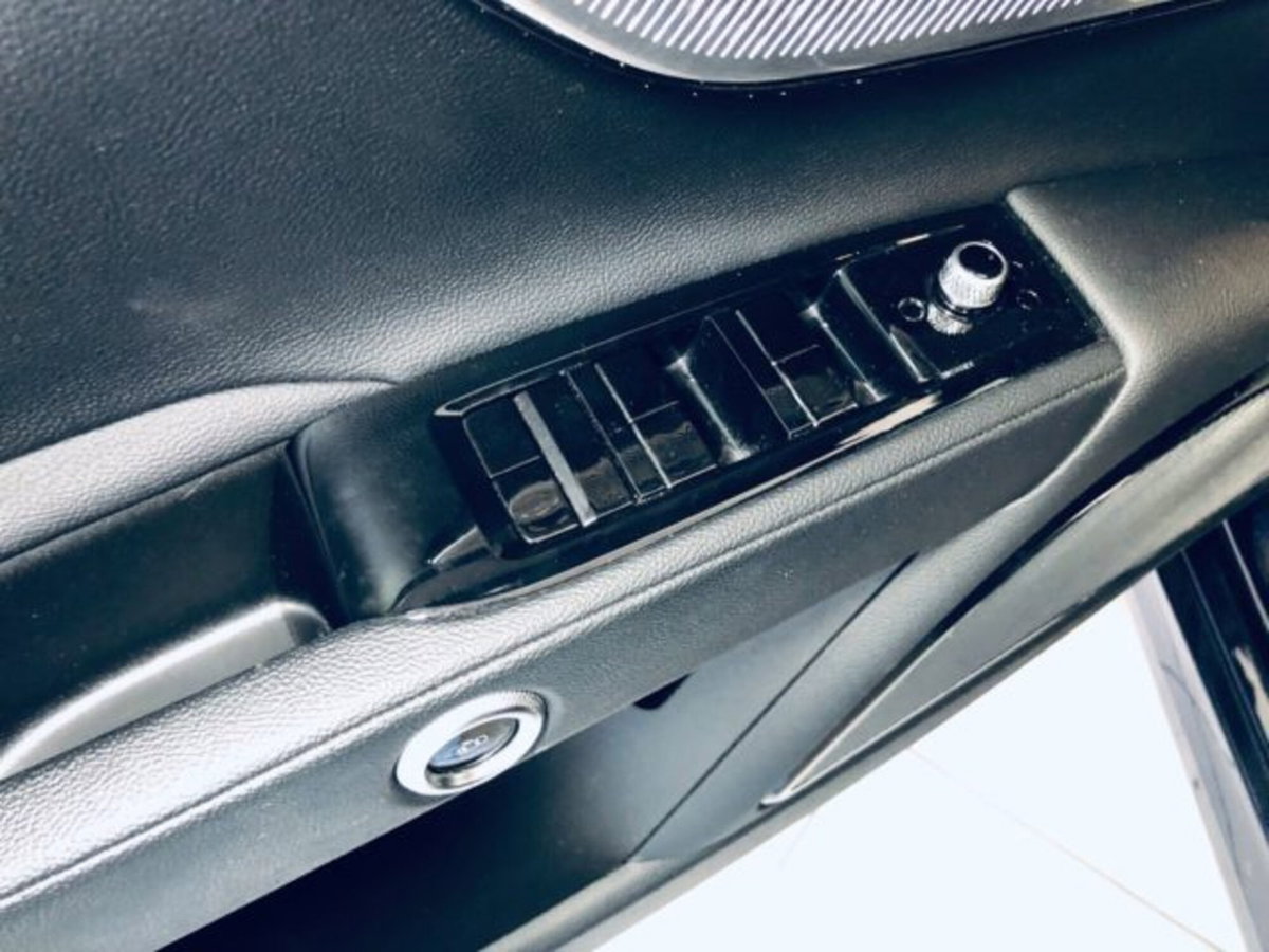 Maserati Grecale 2.0 MHEV 300 CV GT PrimaSerie (18)