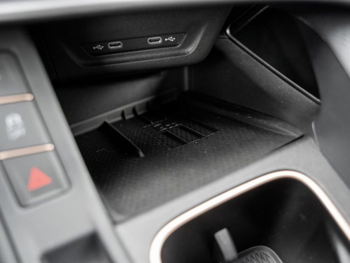 Cupra Terramar 1.5 e-hybrid 204cv dsg (11)