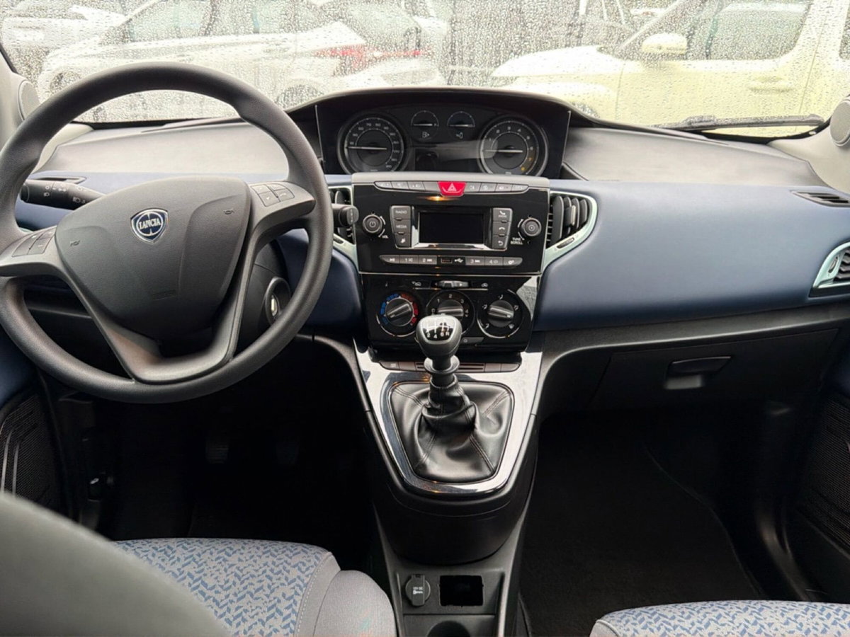 Lancia Ypsilon 1.0 FireFly 5 porte S&S Hybrid Ecochic UnYca (11)