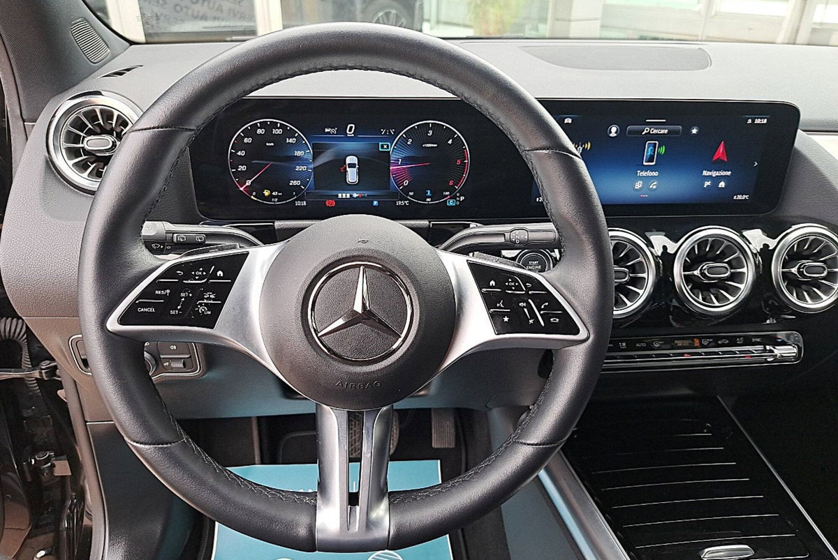 Mercedes-Benz GLA SUV 200 d Progressive Advanced Plus auto (11)