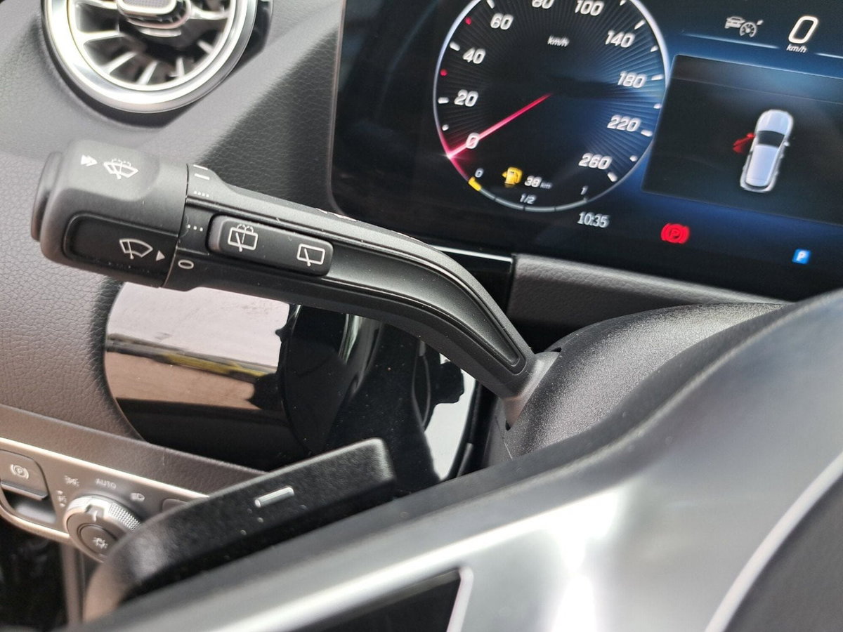 Mercedes-Benz GLA SUV 200 d Progressive Advanced Plus auto (18)