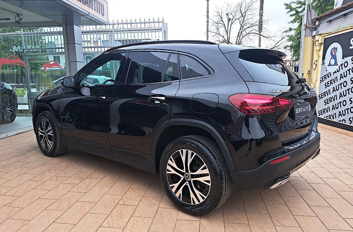 Mercedes-Benz GLA SUV 200 d Progressive Advanced Plus auto (9)