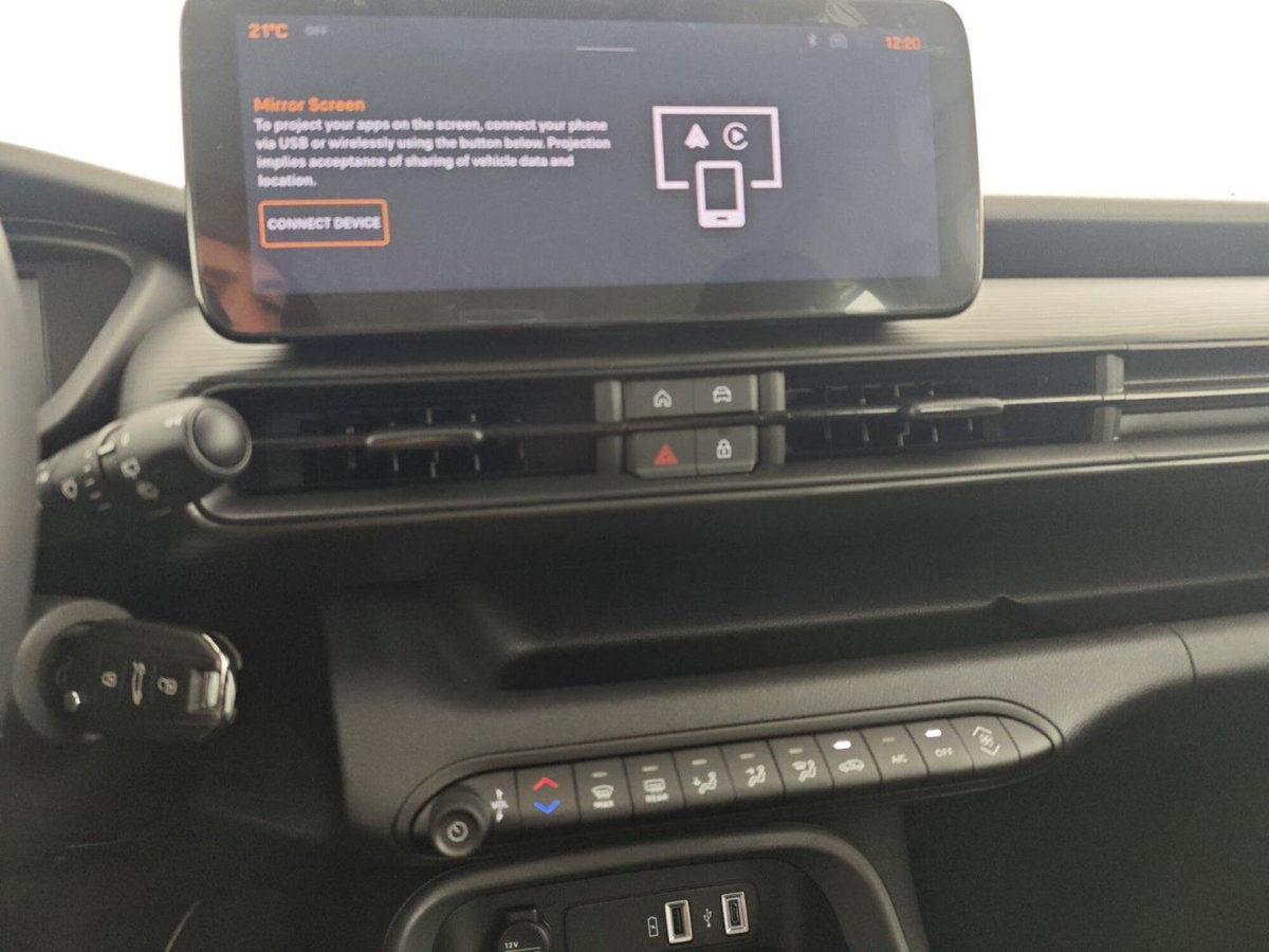 Jeep Avenger 1.2 turbo Longitude fwd 100cv (17)
