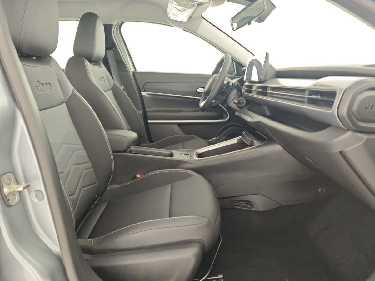 Jeep Avenger full-electric Altitude fwd 156cv auto (13)