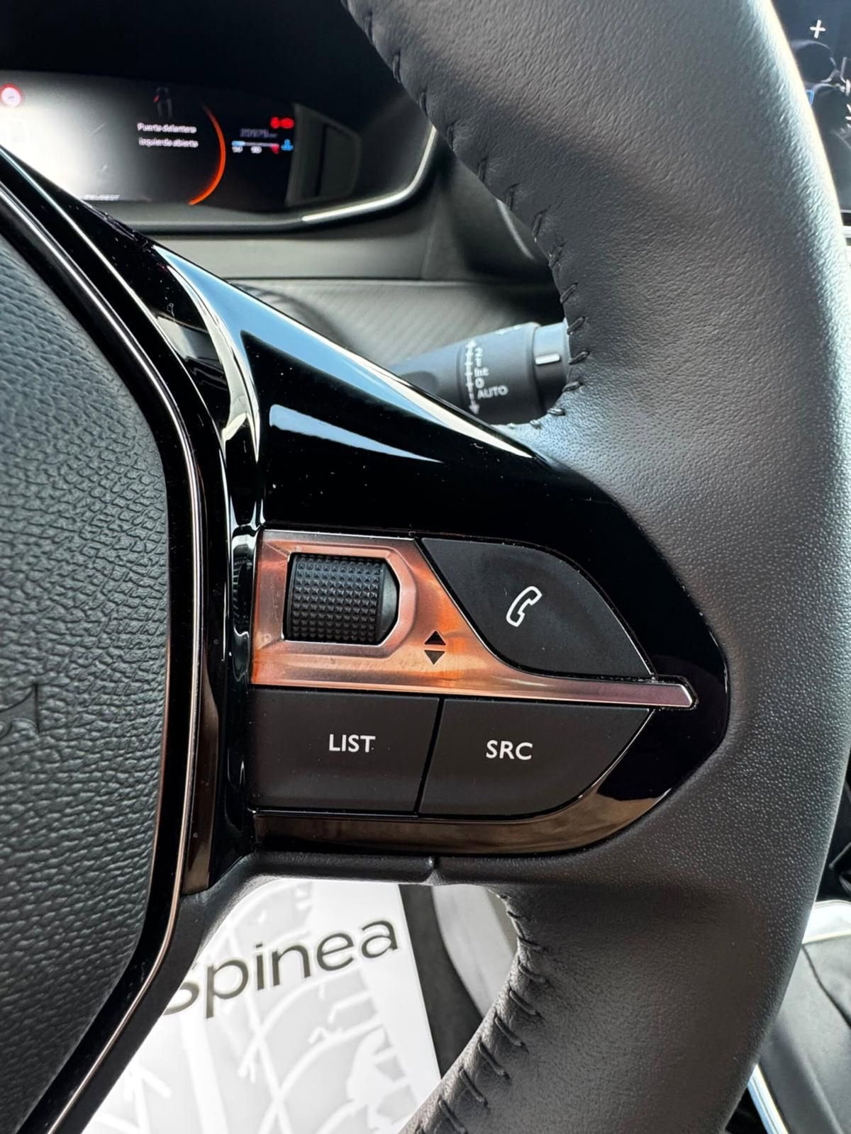 Peugeot 2008 1.2 turbo Allure 100cv (20)