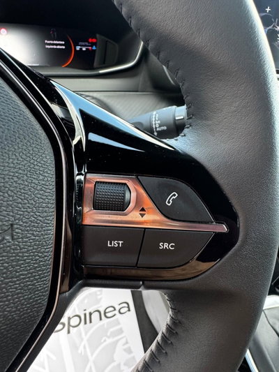 Peugeot 2008 1.2 turbo Allure 100cv (20)