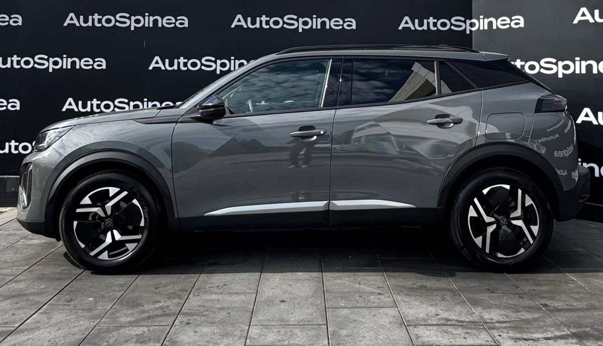 Peugeot 2008 1.2 turbo Allure 100cv (3)