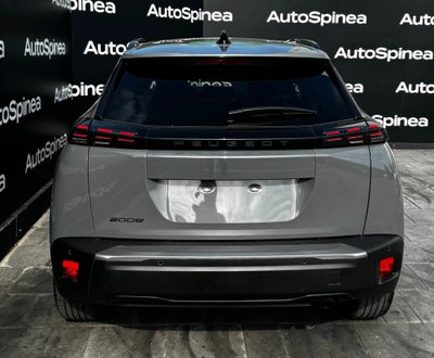 Peugeot 2008 1.2 turbo Allure 100cv (5)
