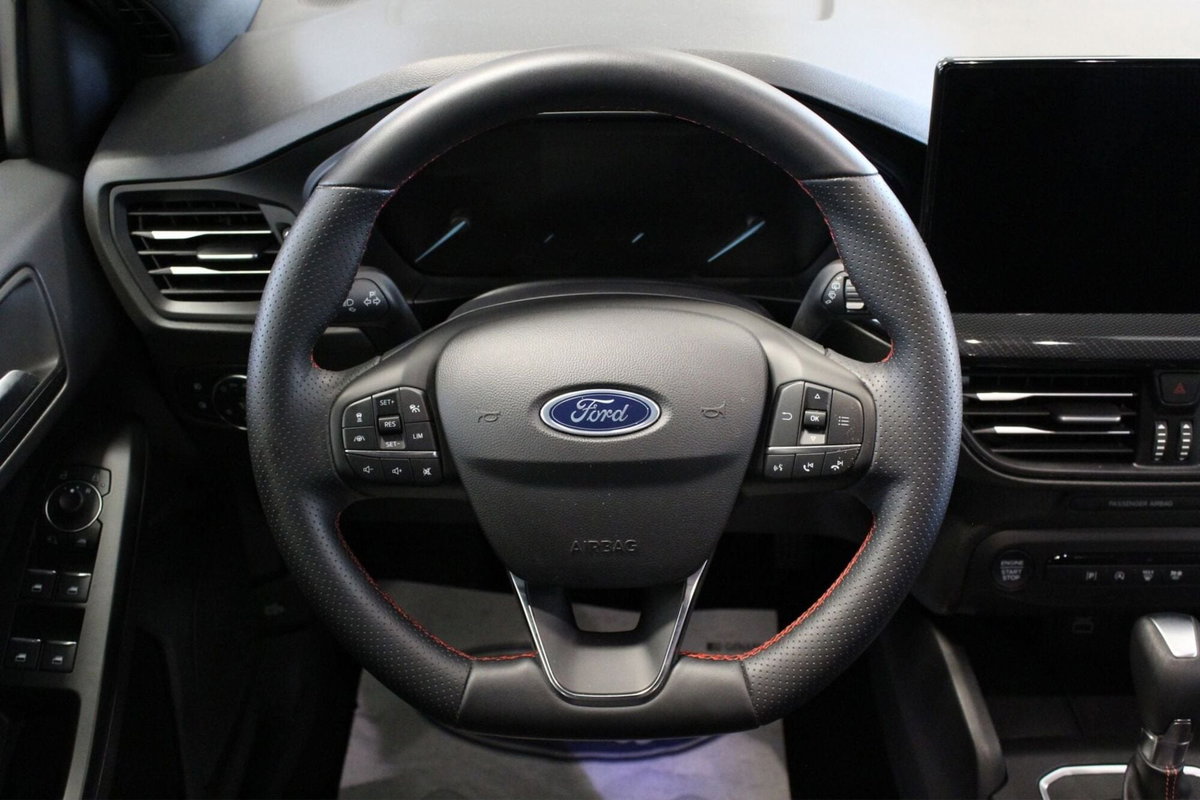 Ford Focus Station Wagon 1.0t ecoboost h ST-Line X 155cv powershift (13)