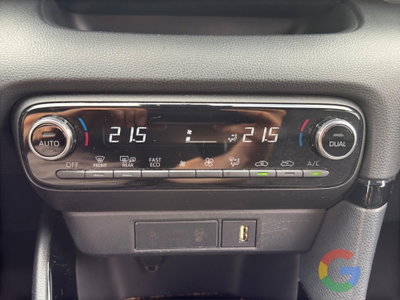 Toyota Yaris 1.5 Hybrid 5 porte Style (11)