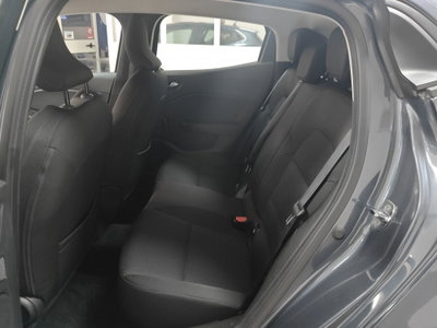 Renault Clio 1.0 tce Techno 90cv (17)
