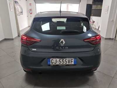 Renault Clio 1.0 tce Techno 90cv (3)