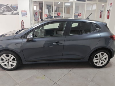 Renault Clio 1.0 tce Techno 90cv (4)