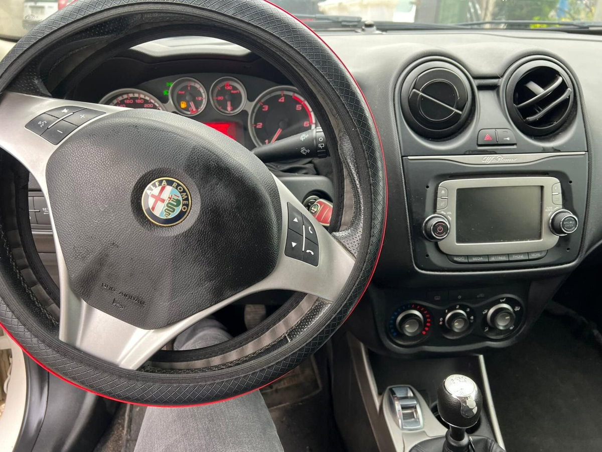 Alfa Romeo MiTo 1.3 JTDm 85 CV S&S Junior (11)