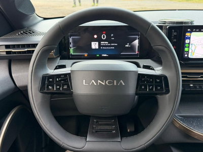 Lancia Ypsilon 1.2 mhev LX 110cv e-dct (11)