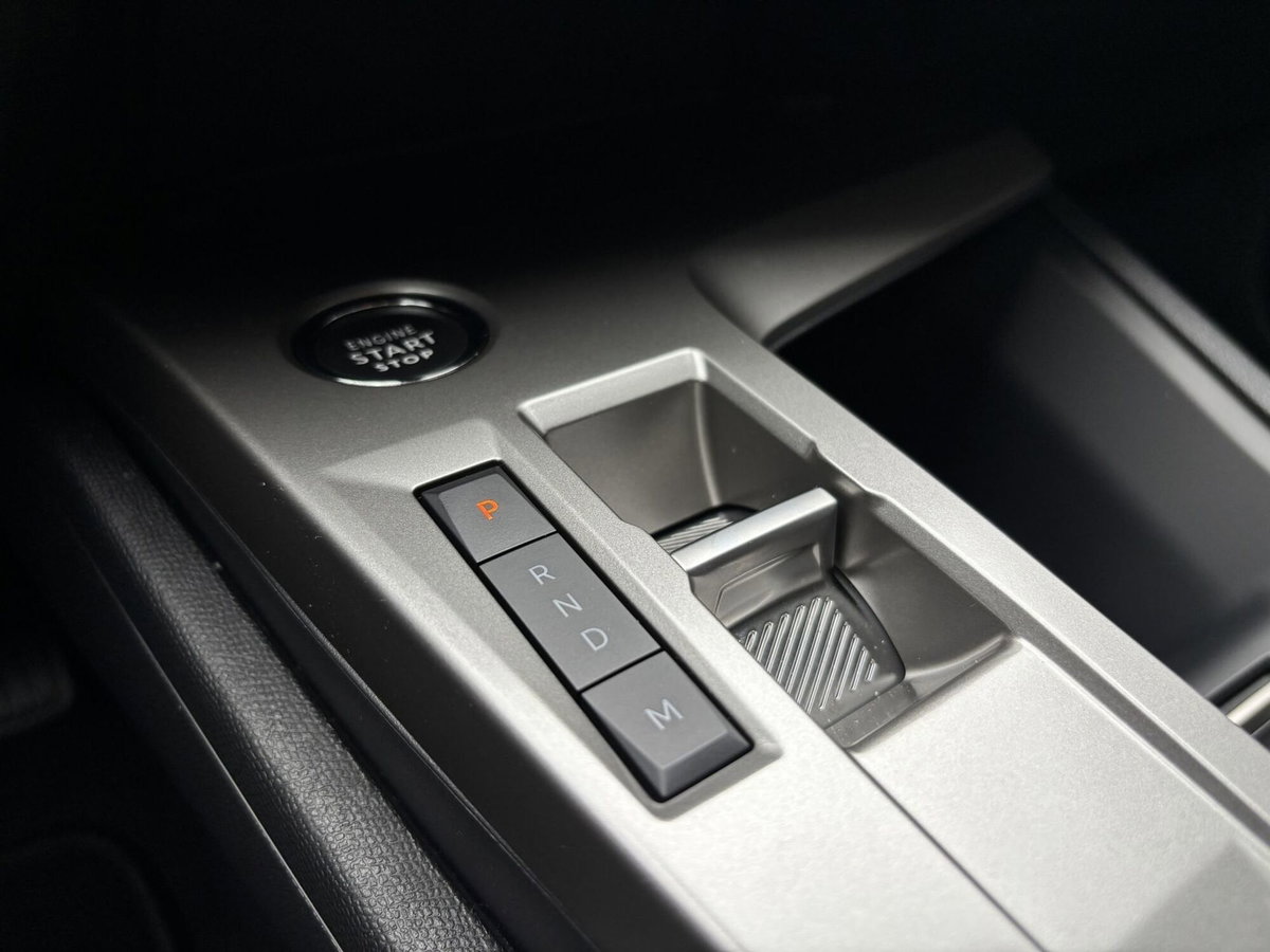 Peugeot 308 1.2 hybrid Allure 145cv e-dcs 6 (16)