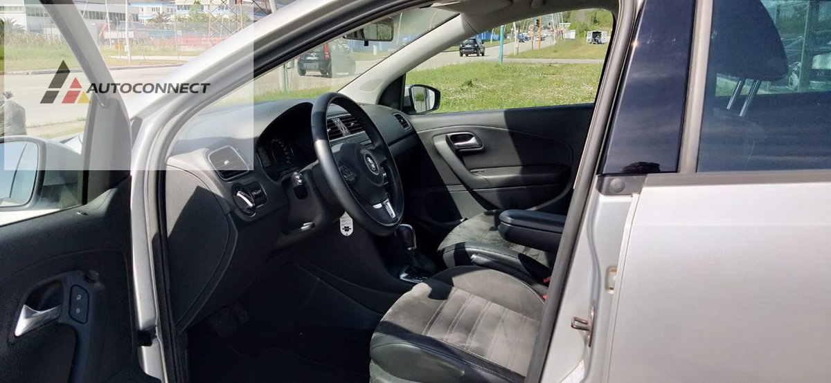 Volkswagen Polo 1.2 TSI DSG 5 porte Highline (14)