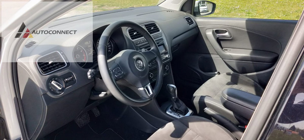 Volkswagen Polo 1.2 TSI DSG 5 porte Highline (9)