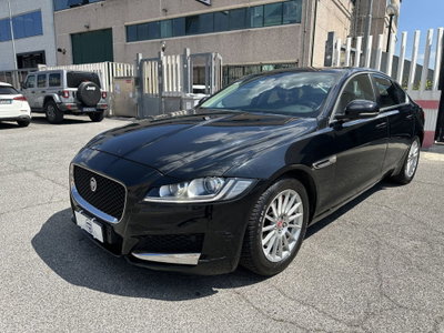 Jaguar XF 2.0 D 180 CV Portfolio usata