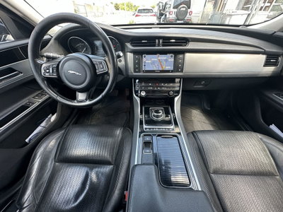 Jaguar XF 2.0 D 180 CV Portfolio (10)