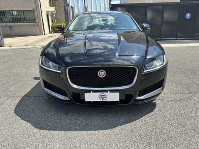Jaguar XF 2.0 D 180 CV Portfolio (2)