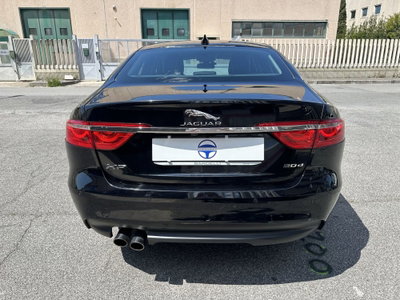 Jaguar XF 2.0 D 180 CV Portfolio (5)