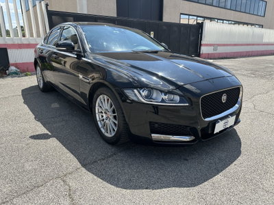 Jaguar XF 2.0 D 180 CV Portfolio (8)