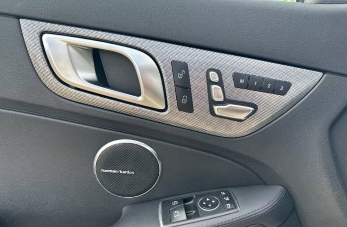 Mercedes-Benz SLC 300 AMG line (14)
