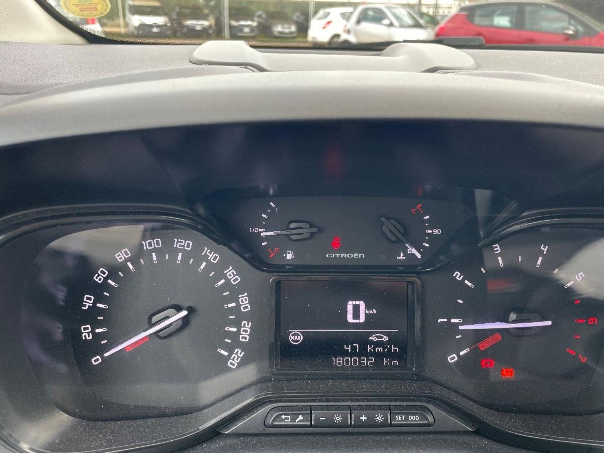 Citroen C3 Aircross BlueHDi 100 Live (12)