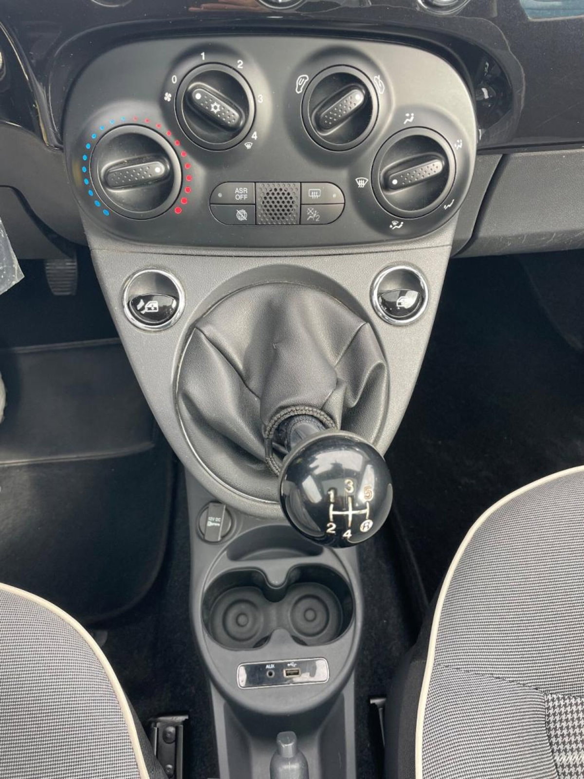 Fiat 500 1.3 Multijet 16V 95 CV Lounge (14)