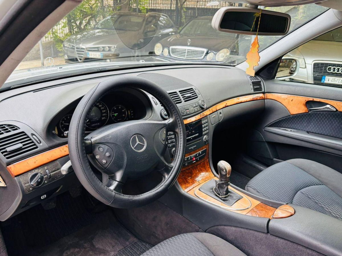 Mercedes-Benz Classe E Station Wagon 280 CDI cat 4Matic EVO Elegance (10)