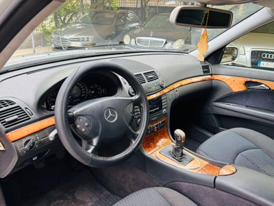 Mercedes-Benz Classe E Station Wagon 280 CDI cat 4Matic EVO Elegance (10)