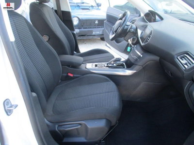 Peugeot 308 SW BlueHDi 130 S&S EAT8 GT Line (17)