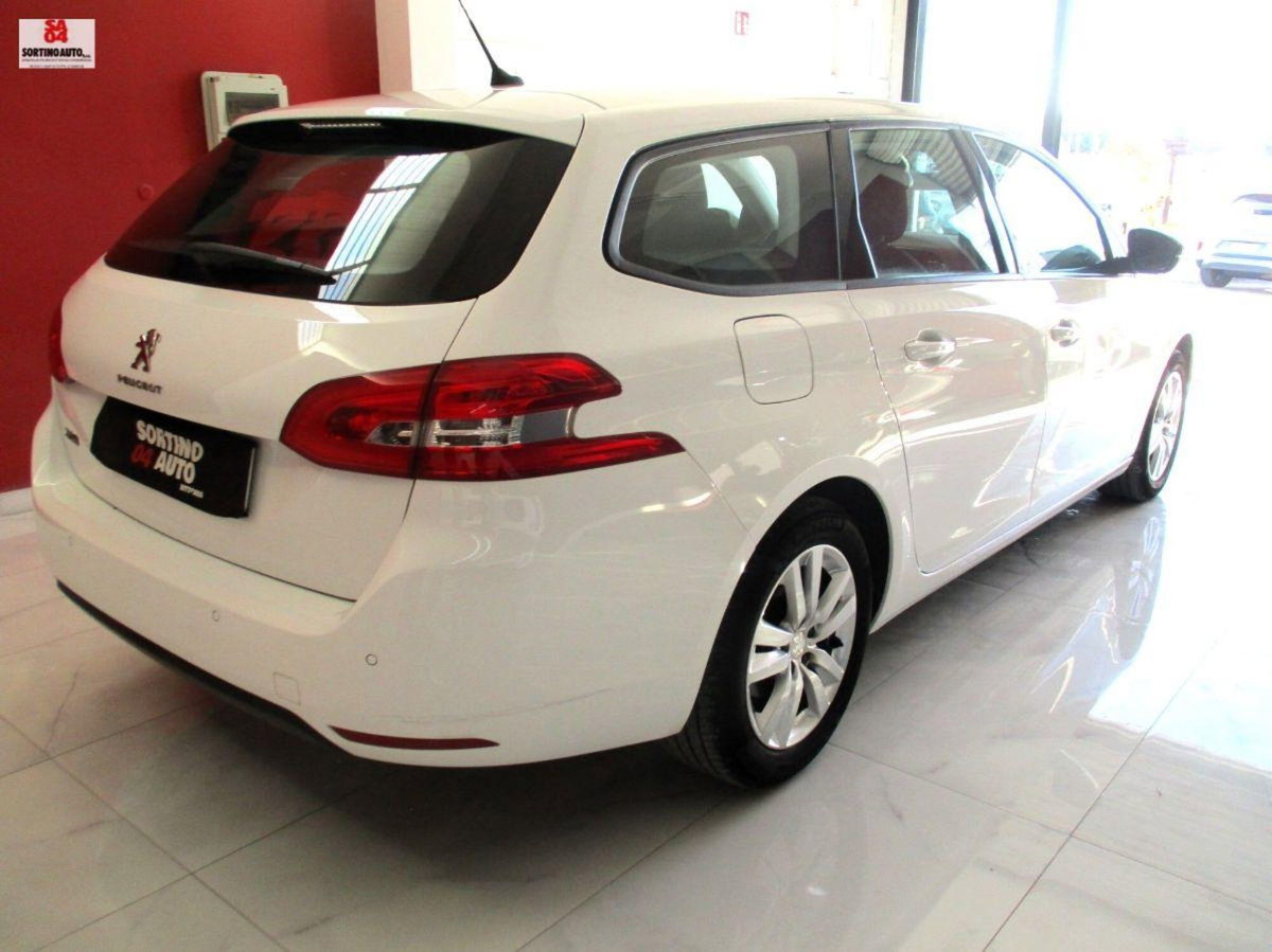 Peugeot 308 SW BlueHDi 130 S&S EAT8 GT Line (2)