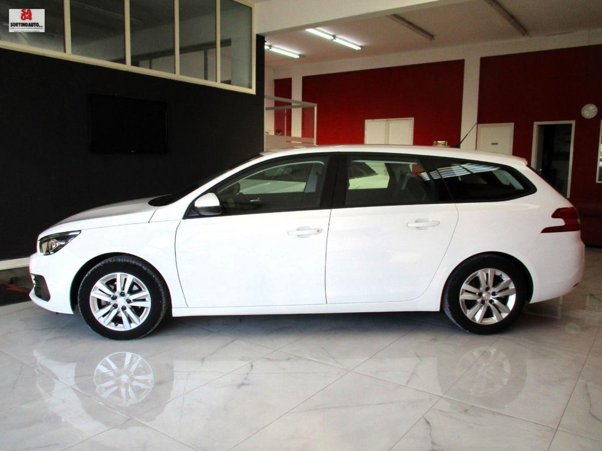 Peugeot 308 SW BlueHDi 130 S&S EAT8 GT Line (3)