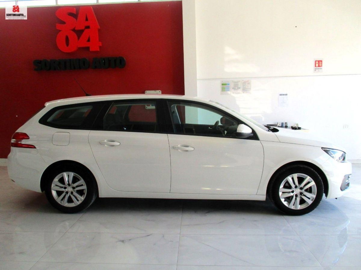 Peugeot 308 SW BlueHDi 130 S&S EAT8 GT Line (4)