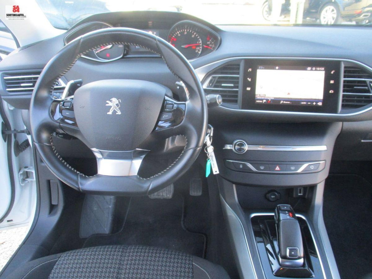 Peugeot 308 SW BlueHDi 130 S&S EAT8 GT Line (9)