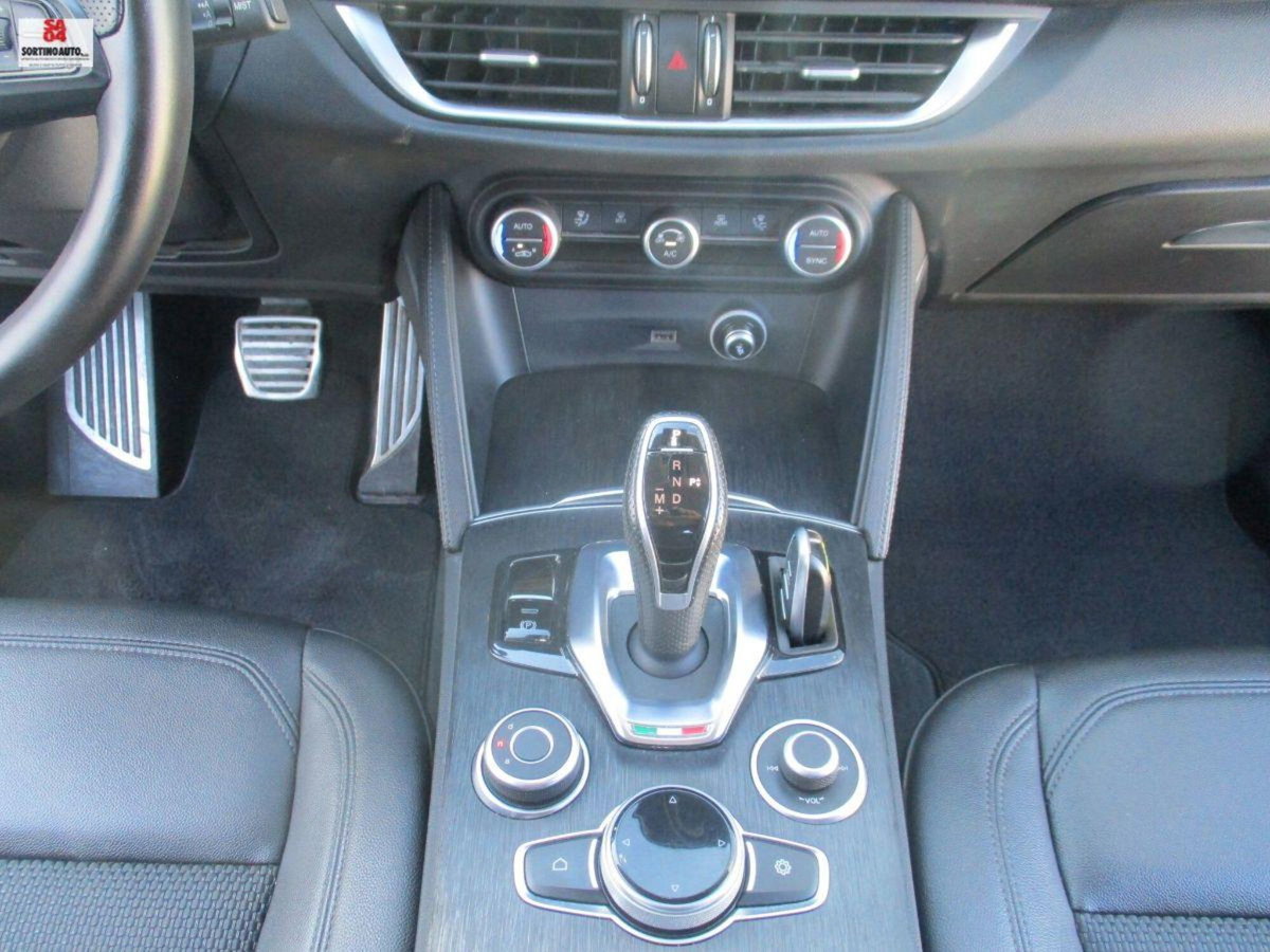 Alfa Romeo Stelvio Stelvio 2.2 Turbodiesel 190 CV AT8 RWD Sprint (13)